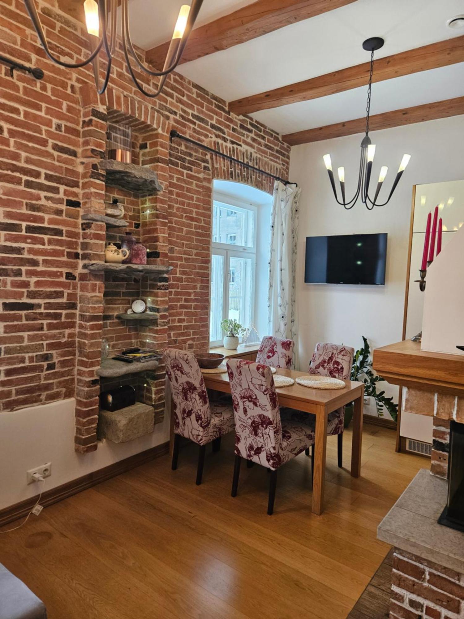 Arina Guest Apartment Kuressaare Exterior foto